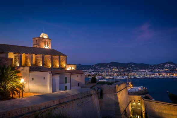 Tour serale di Ibiza città e Dalt Vila
